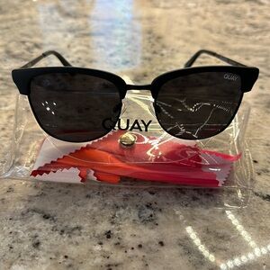 Like New! Quay Evasive Sunglasses